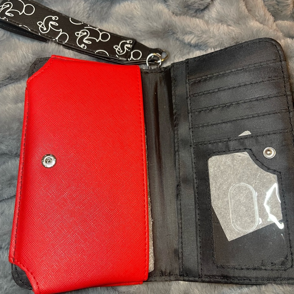 Mickey Mouse Tech Wallet - Picture 4 of 7
